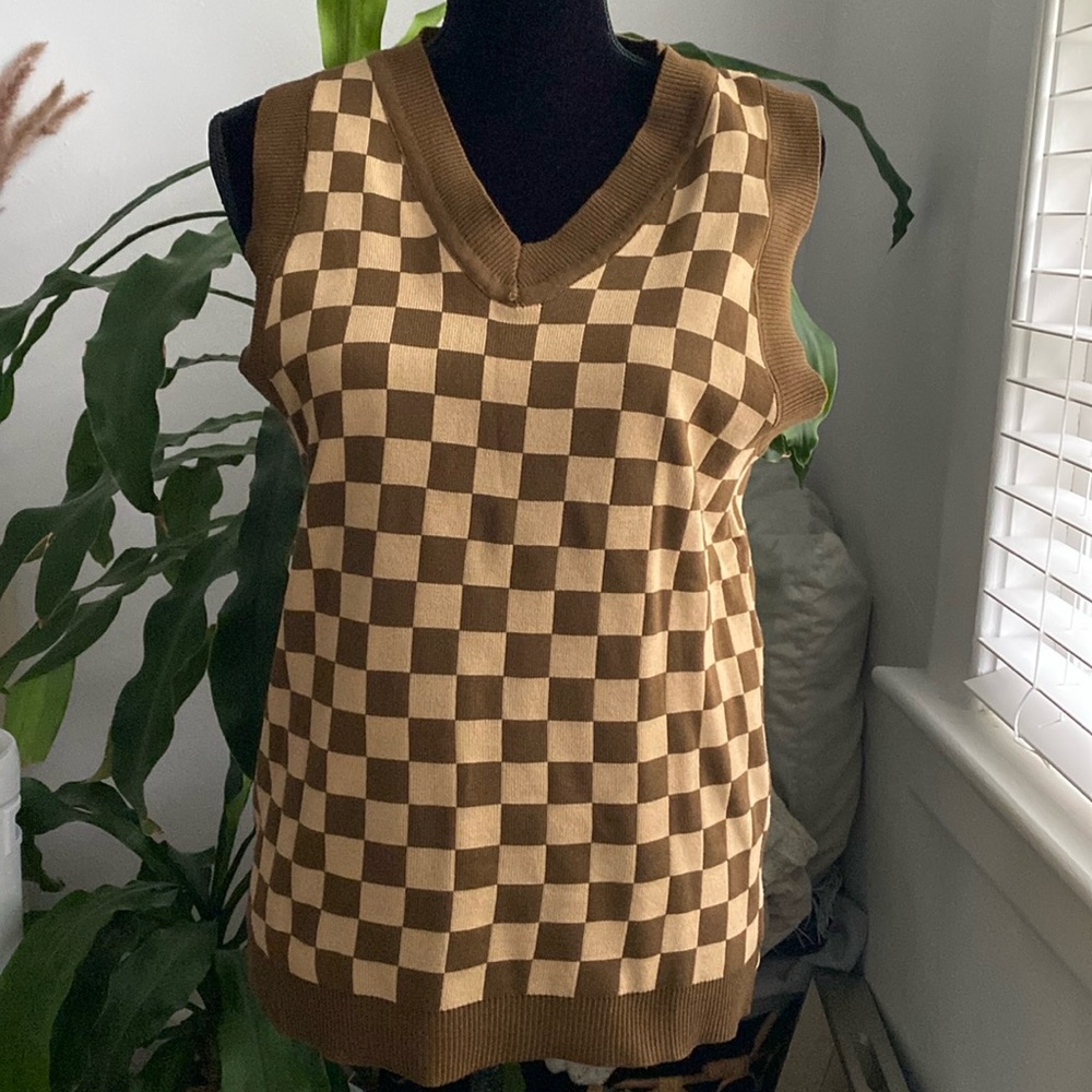 Daisy Street brown checker vest